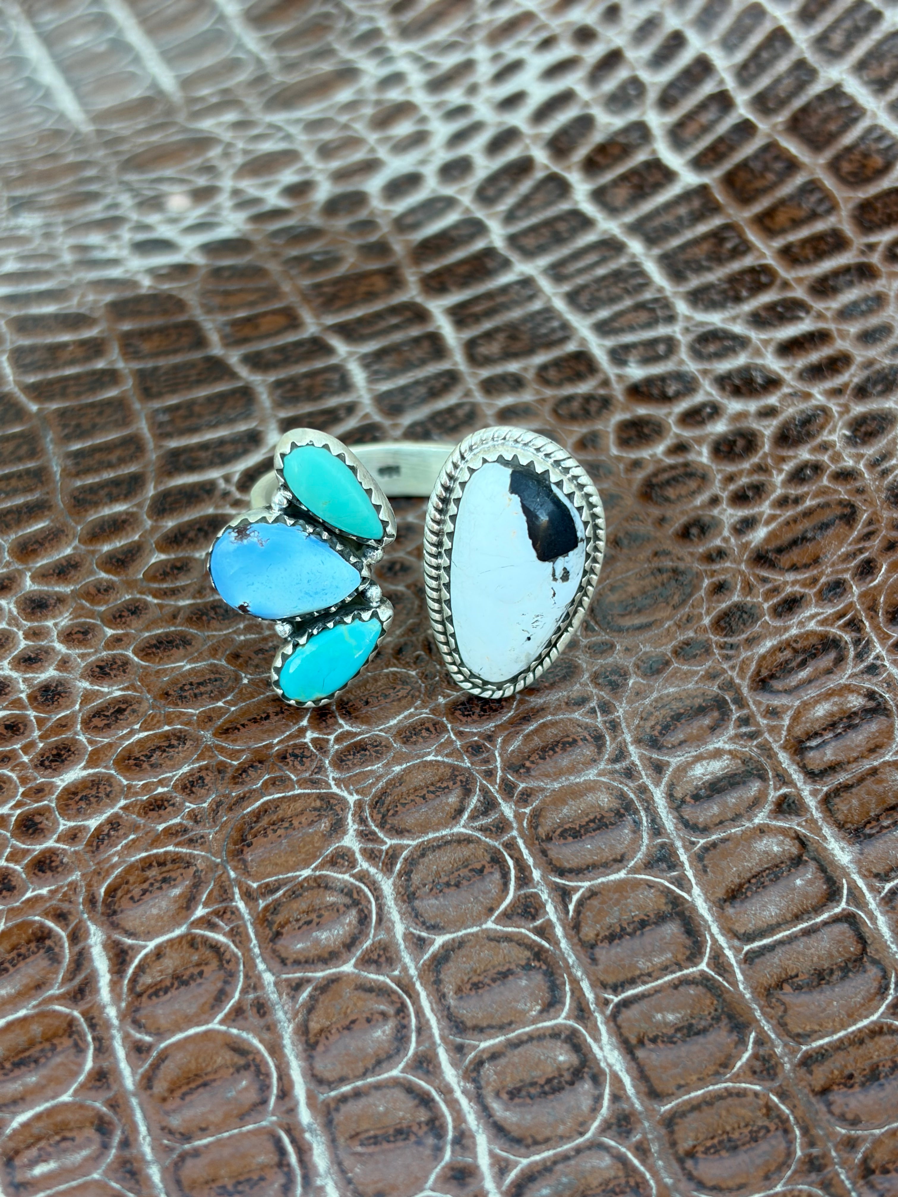 Cluster/white buffalo Ring